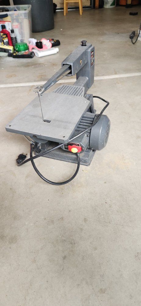 Craftsman Variable Speed Scroll Saw - Model 315.228140