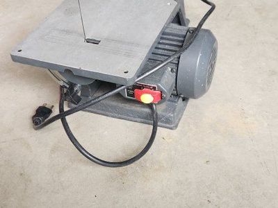 Craftsman Variable Speed Scroll Saw - Model 315.228140