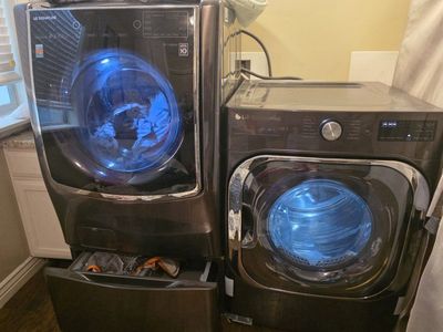 LG electric wifi Washer and Dryer set with pedestal drawer