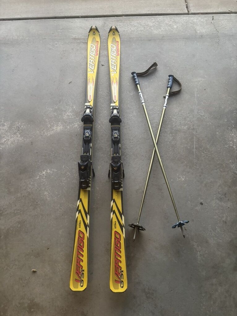 Volkl Vertigo G3i + bindings + poles