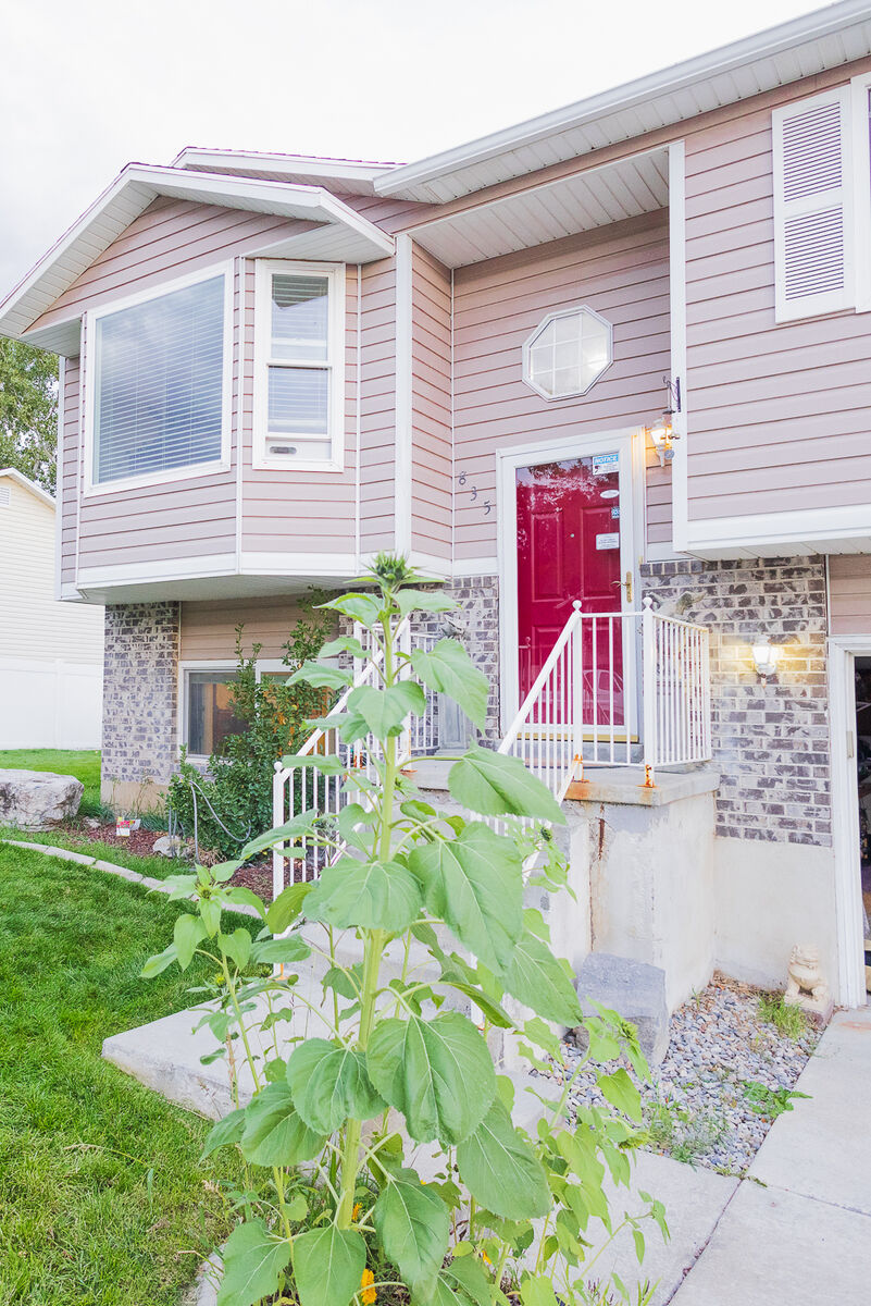 Sacred Space for female yogi