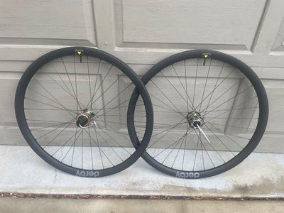 Carbon wheelsets (Derby, I9, Cannondale, Roval)