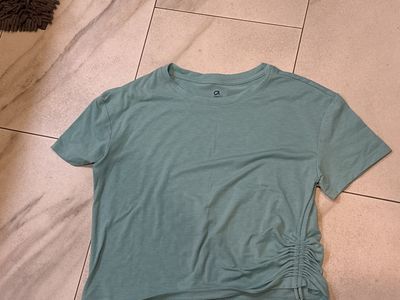 Gap fit size large brushed jersey shirt