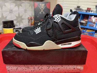 Nike Air Jordan 4 Retro Black/Fire Red/Cement Grey Men's Size 9 1/2 Sneakers with Box