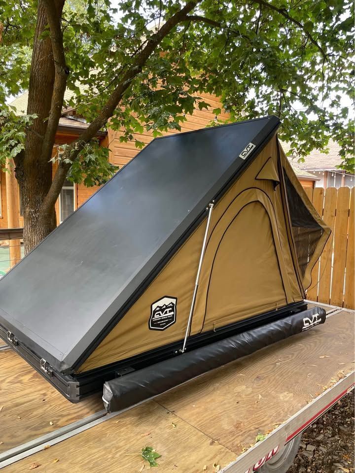 CVT Mount Hood Roof Top Tent + Awning