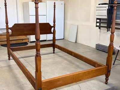 Stickley Vintage 4-Poster Full Size Cherry Wood Bed Frame