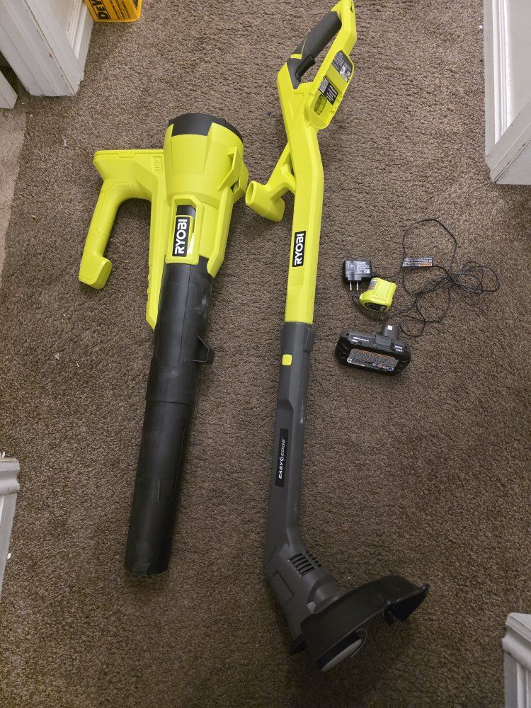Ryobi ONE+ 18V Cordless String Trimmer/Edger & Blower Combo Kit with Battery and Charger