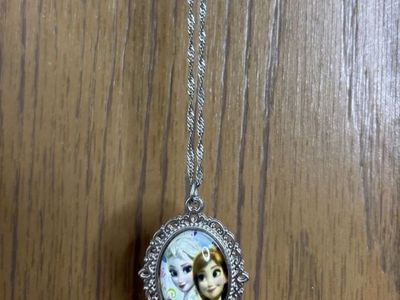 Frozen Elsa & Anna Silver Tone Necklace with Rope Chain
