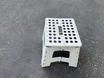 White Portable Folding Plastic Step Stool with Handle, Lightweight & Compact