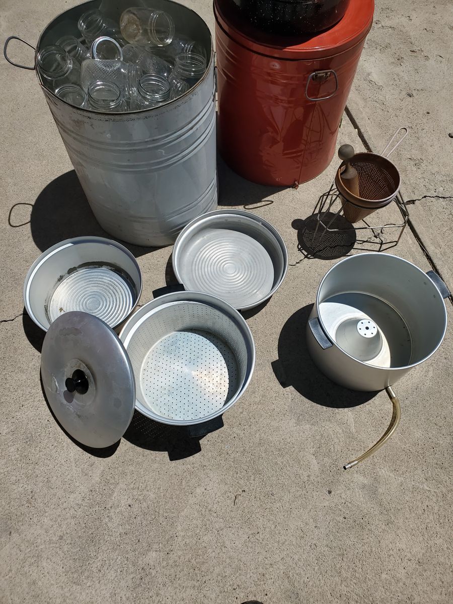 Canning Jars, Juicer, Colander w/ Pestle, Steaming Pot