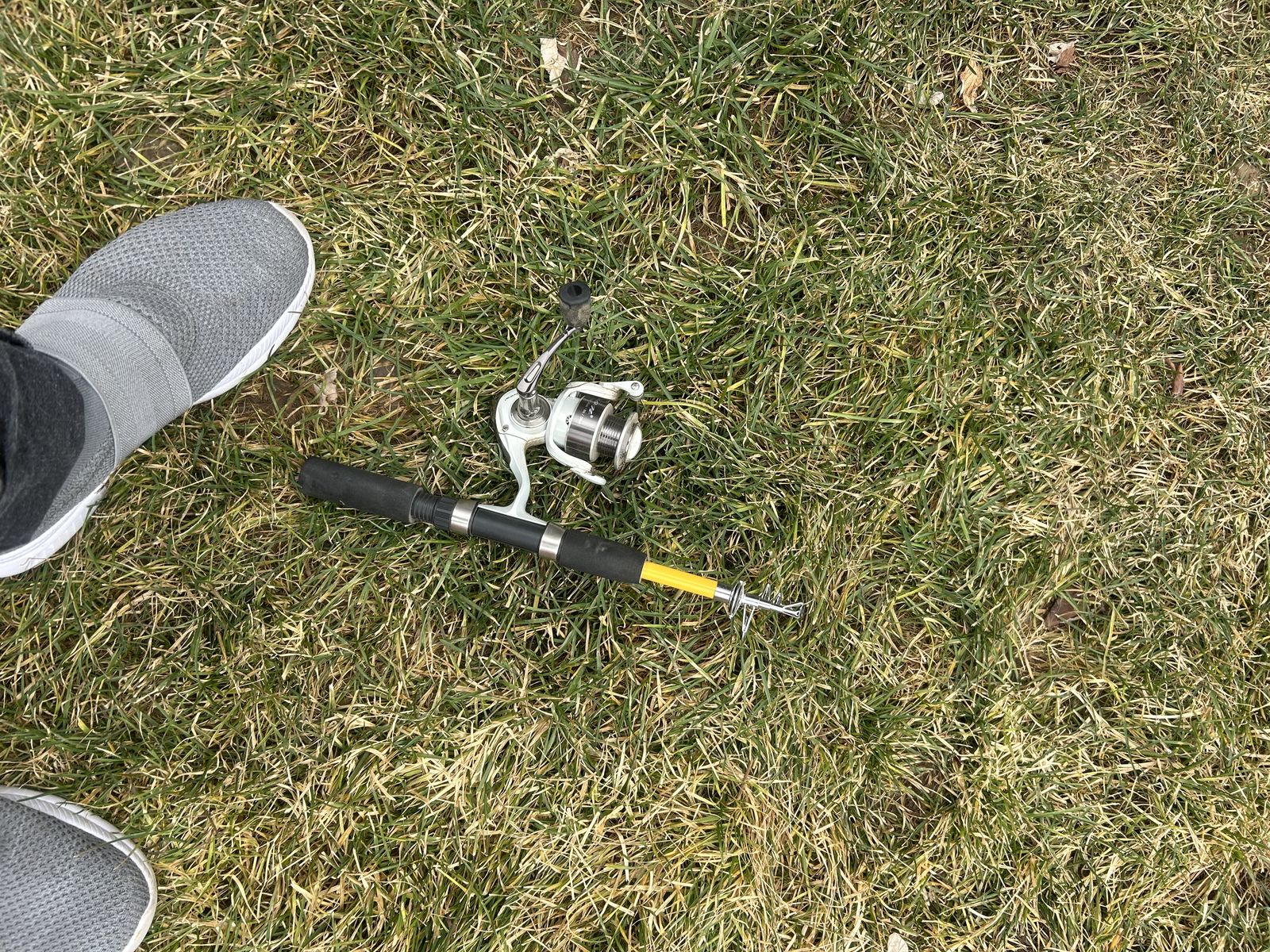 Brand New Eagle Claw Retractable Fishing Pole