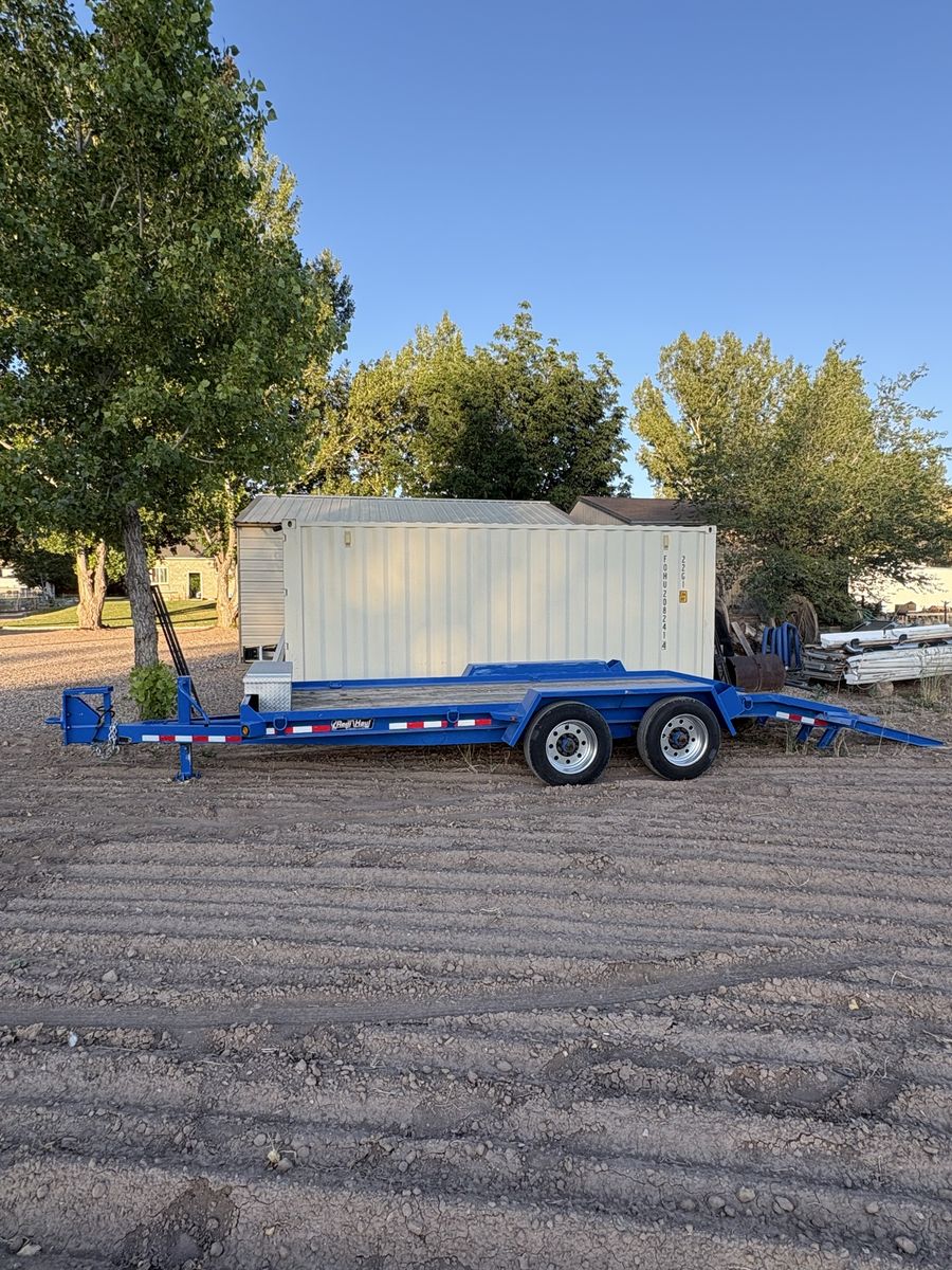 2017 Redi Haul Equipment Trailer