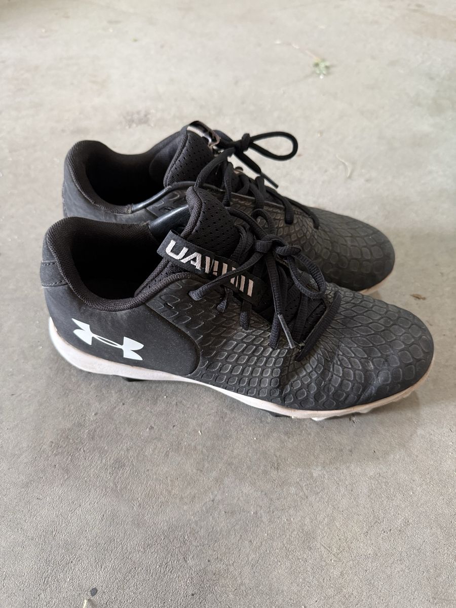 Under Armour Women’s Cleats
