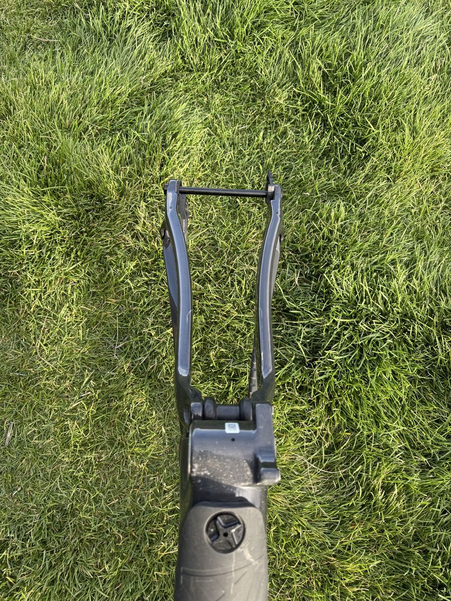 Main image 9