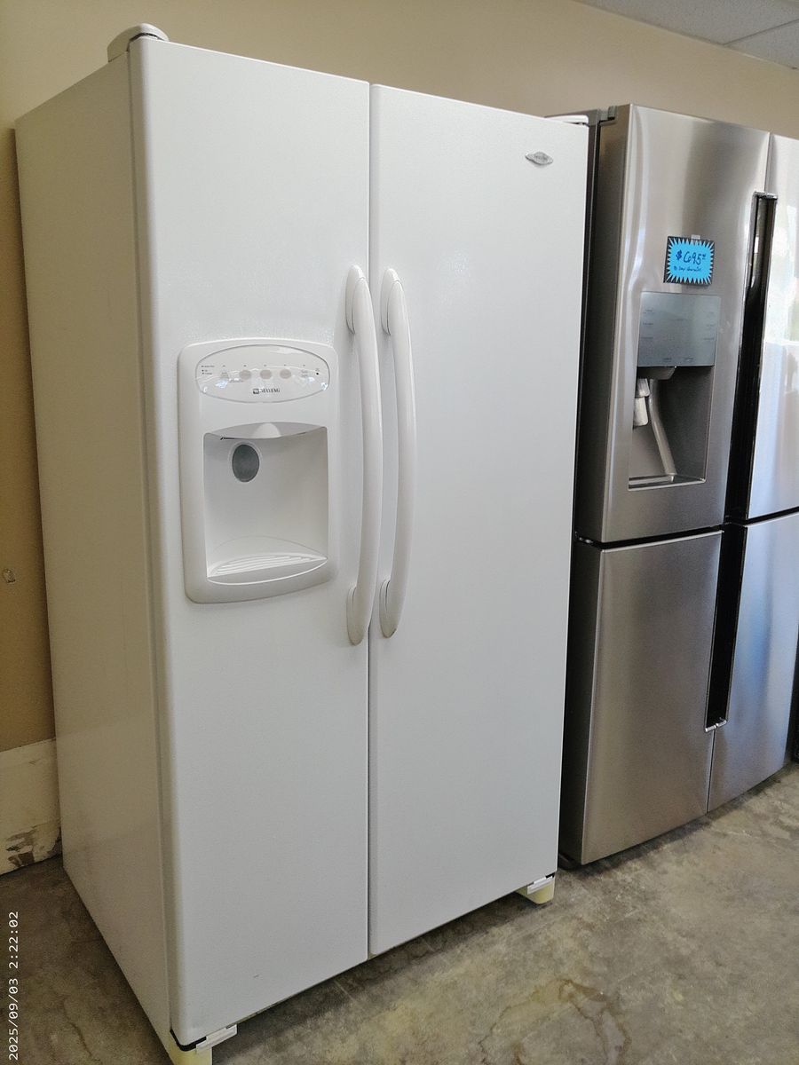 25 cf Side by Side~Water and Ice~90 Day Guarantee