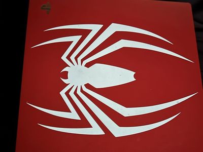 Sony PlayStation 4 PS4 pro Slim 1TB Red Spider-Man Edition Console & Controller Used