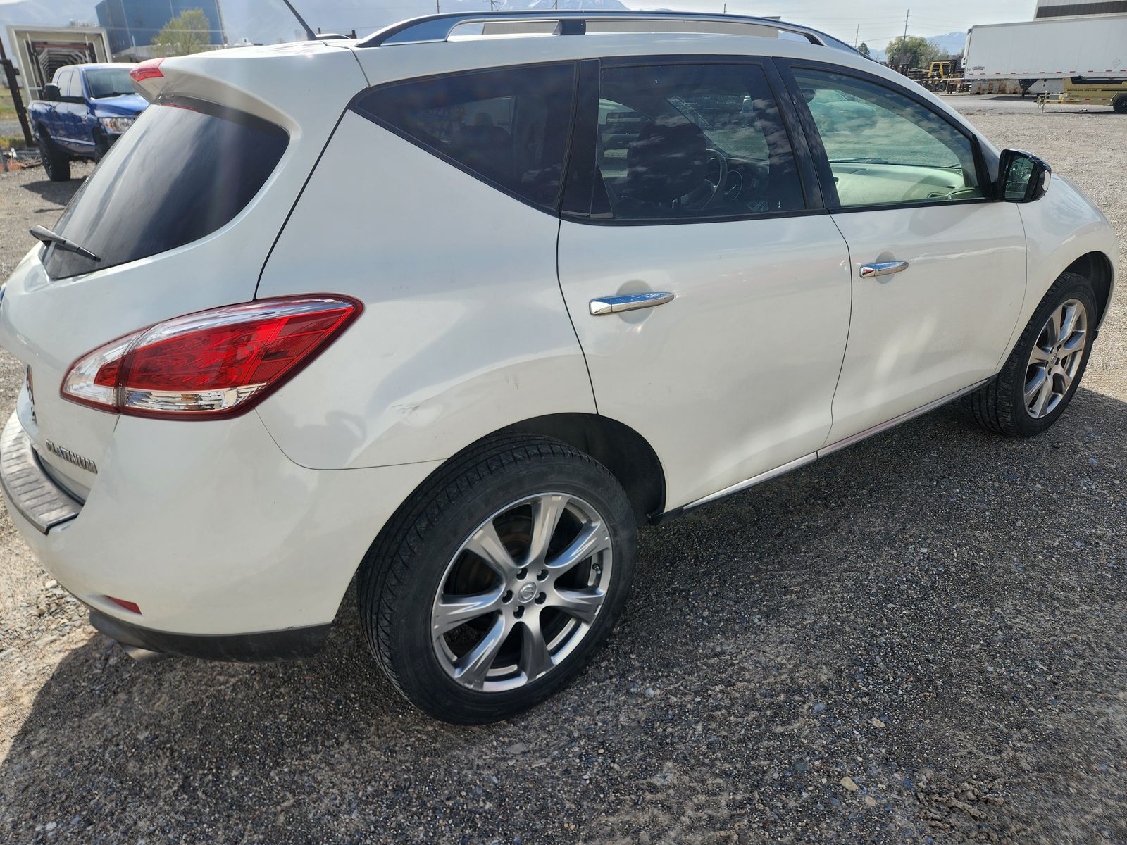 Main image 2