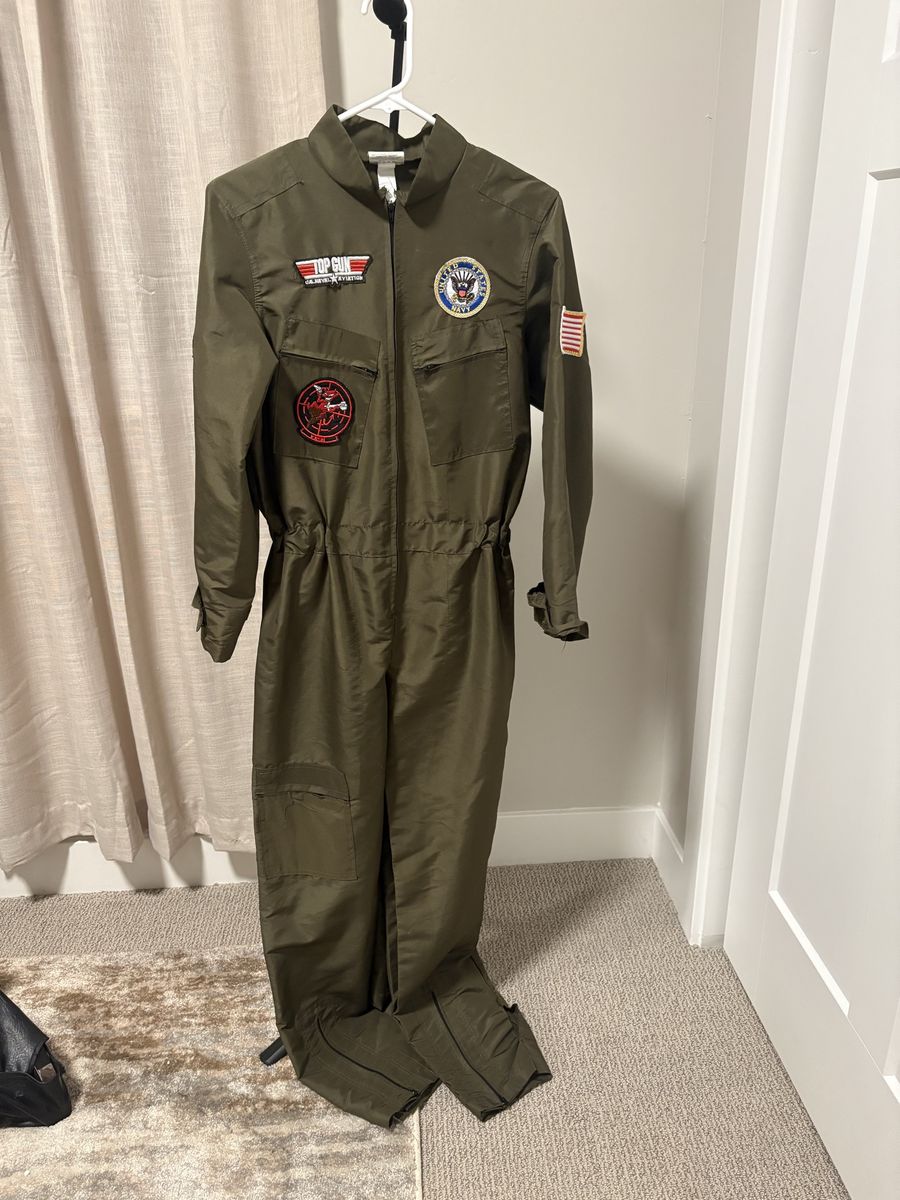 Medium female top gun Halloween costume