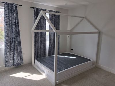 Bedframe, queen. Free.