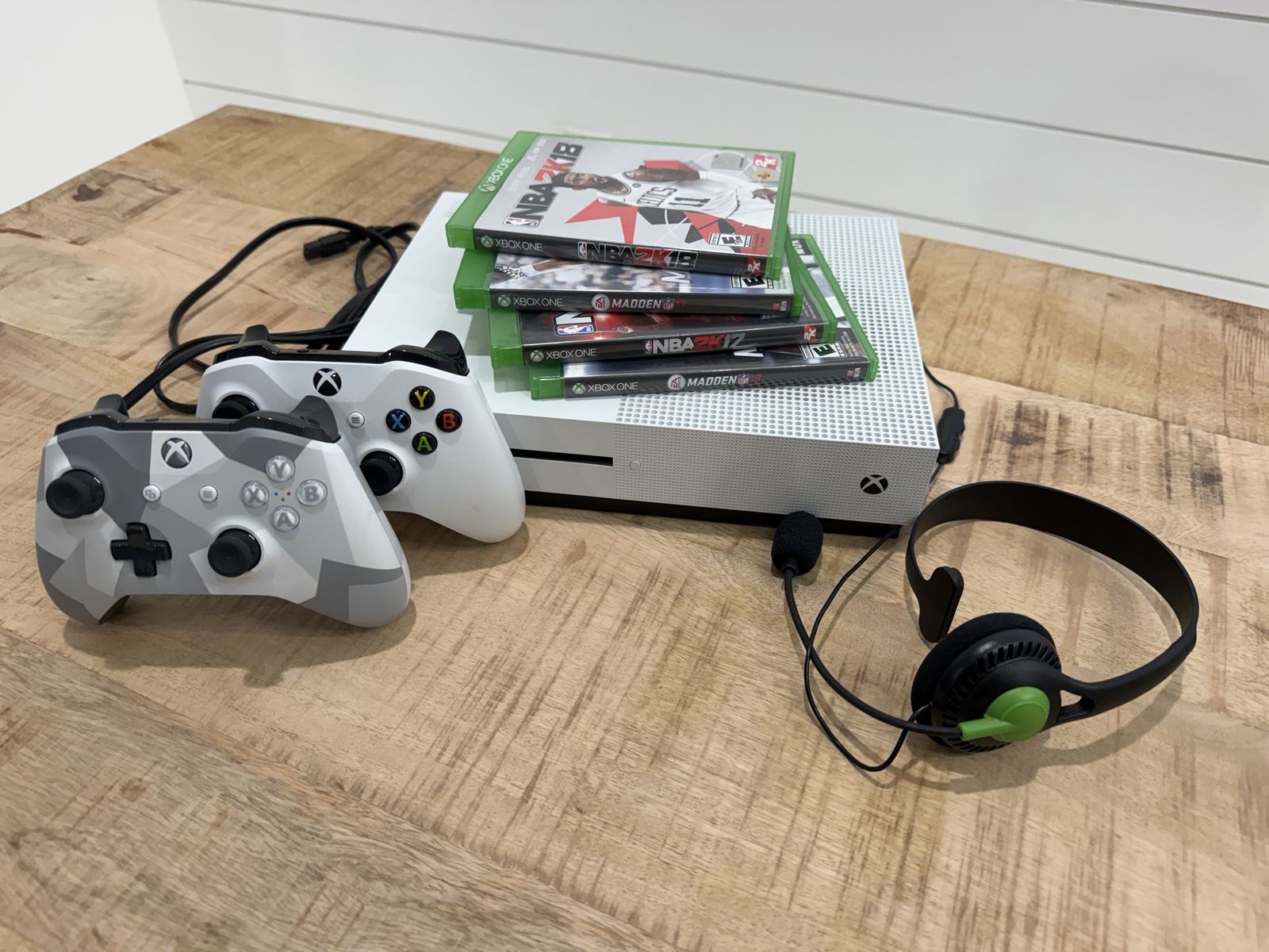 Xbox One S