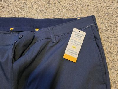 Jack Nicklaus Men's Size 40 Classic Navy Golf Shorts with Moisture Wicking and Sun Protection