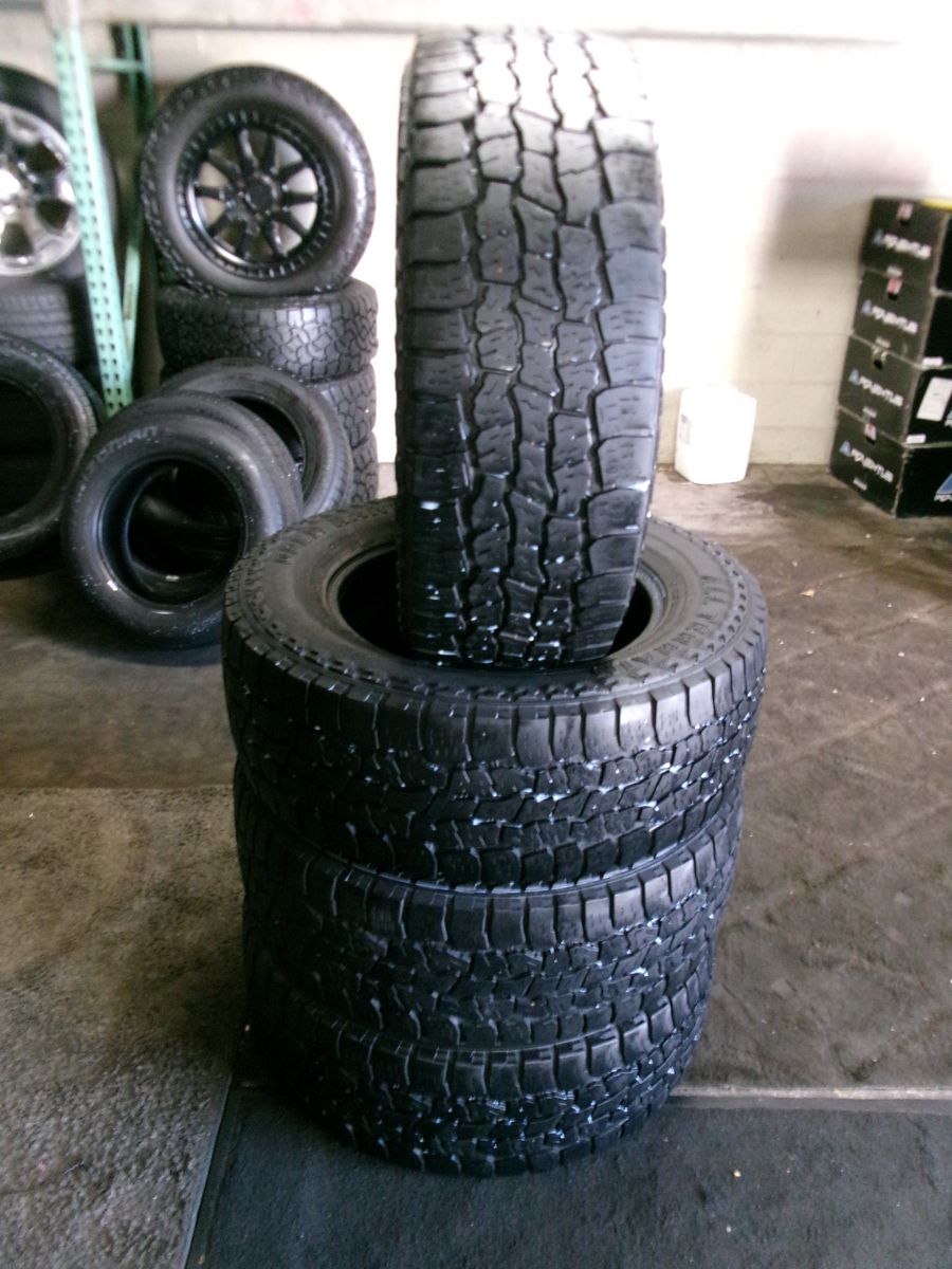275/65R18 MAZAMA OPEN RANGE AT SET OF USED TIRES