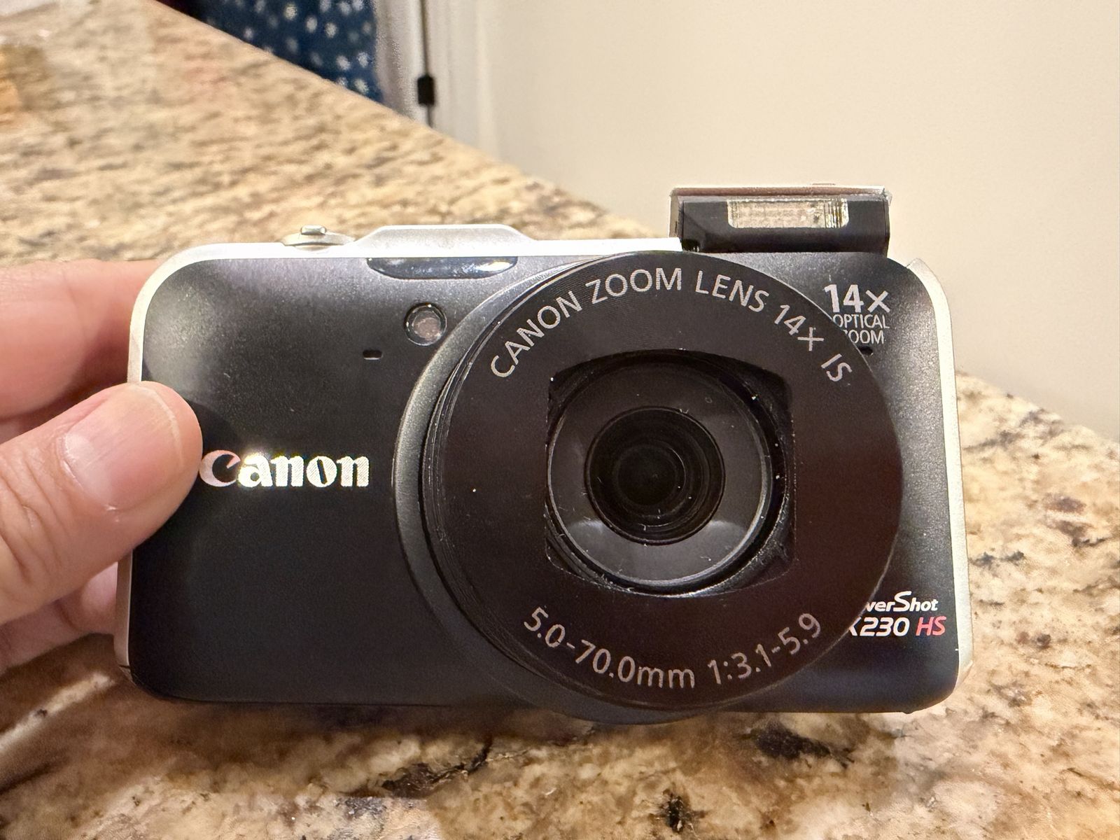 Main image 3