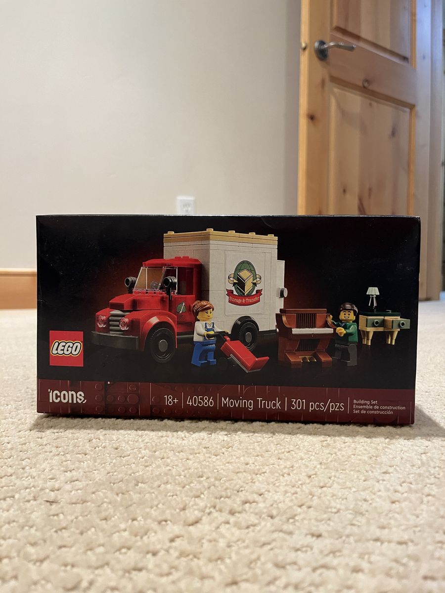 LEGO ICONS Moving Truck Set #40586