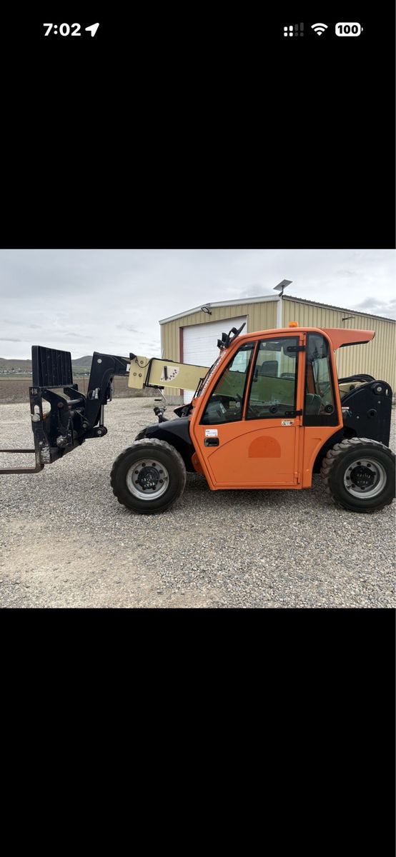 Jlg 5-19 mini telehandler for rent