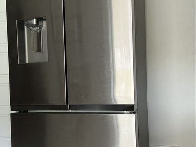 Samsung 36” French Door Refrigerator $600