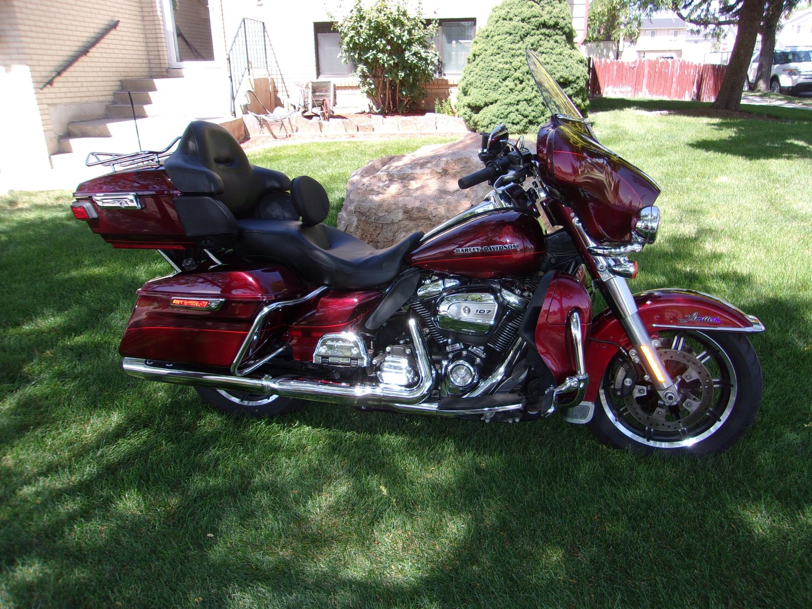 2017 HARLEY-DAVIDSON ULTRA CLASSIC LIMITED, BEAUTIFUL RED/MAROON, ONLY 33K MILES, EXCELLENT