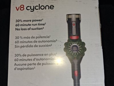 Dyson V8 Cyclone Cordless Stick Vacuum