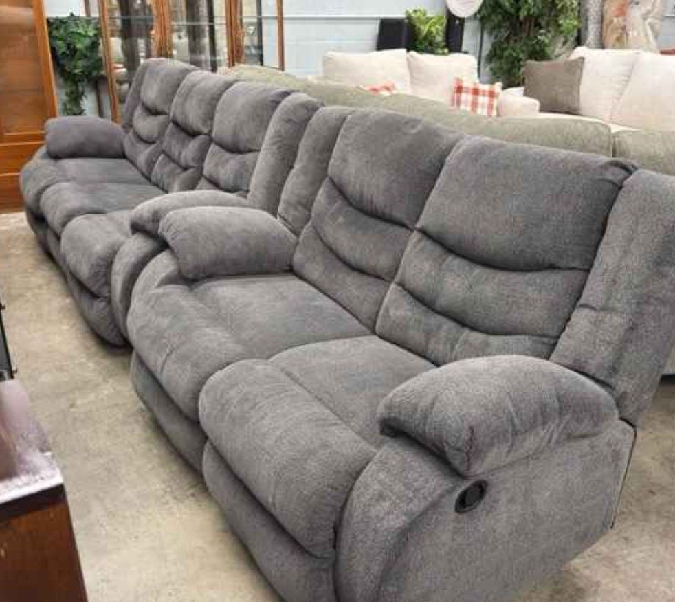 2-Piece Reclining Set Sofa and Loveseat