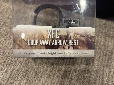 Mossy Oak XFC Drop Away Arrow Rest - Full Containment, Right Hand, Cable Driven New in box.