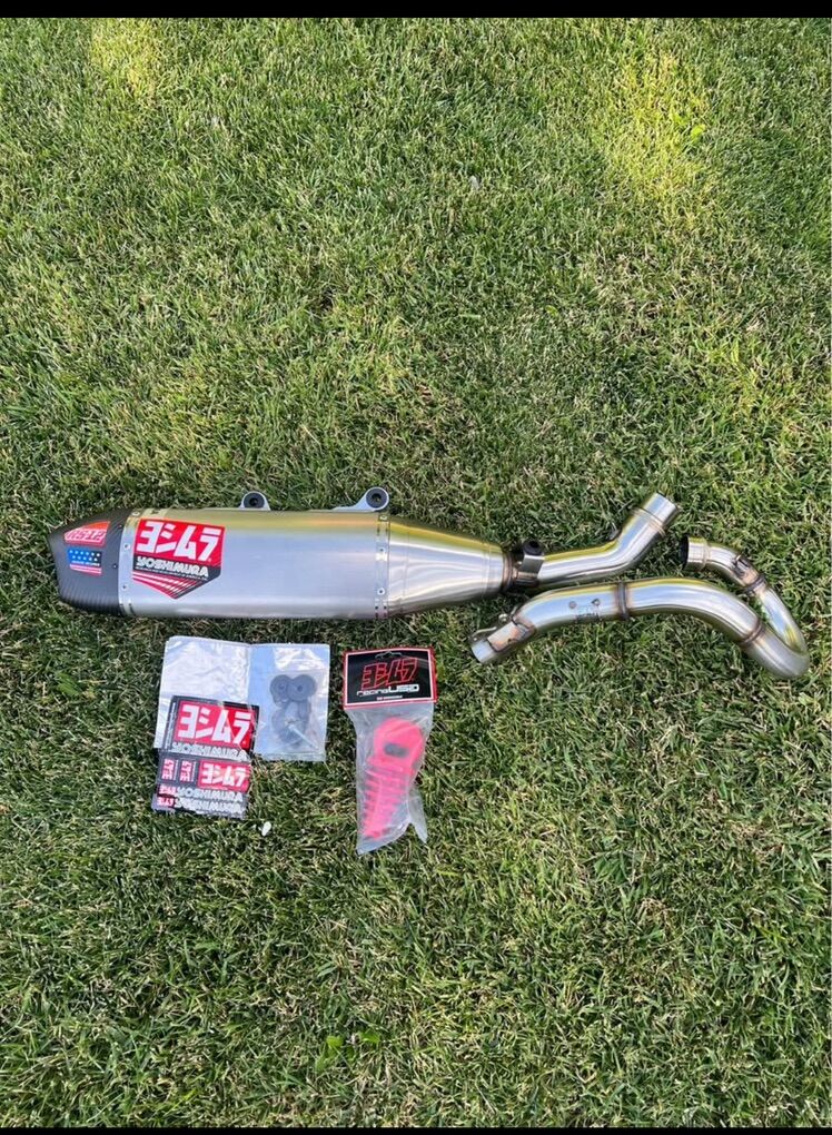 New Yoshimura RS-12 KTM/Husky signature series