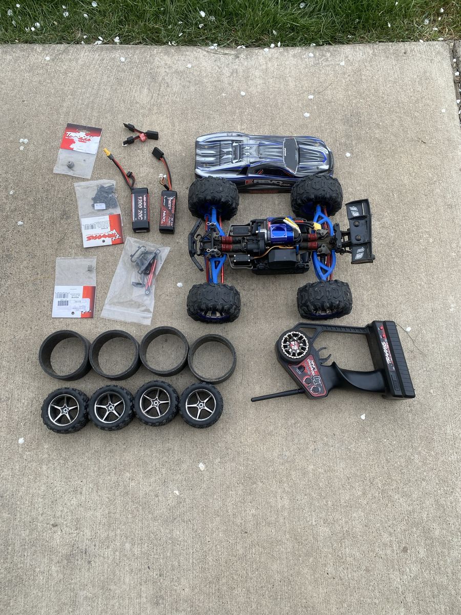 Traxxas E Revo 1/16 Need It Gone