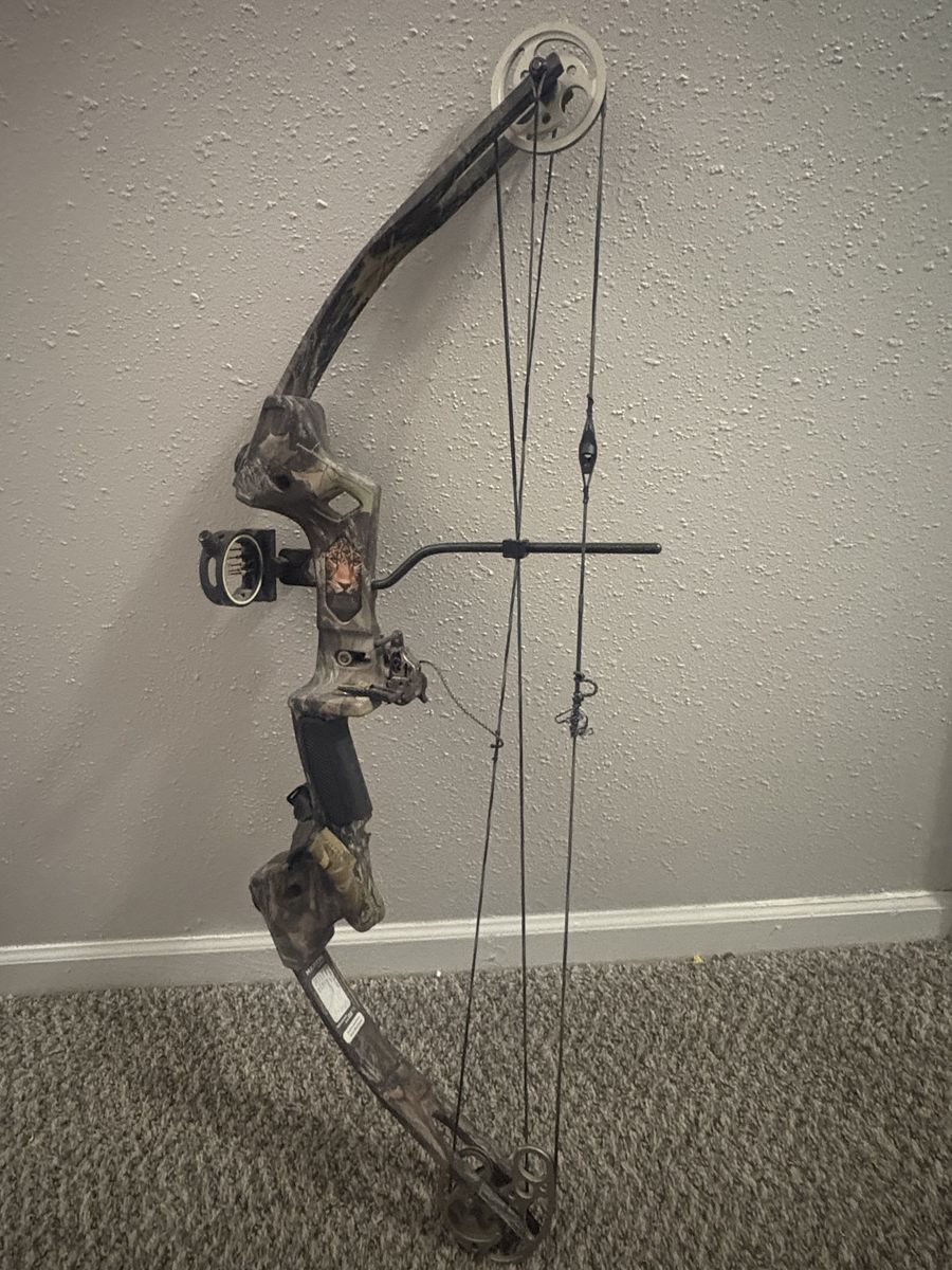Martin Archery Jaguar Camo Compound Hunting Bow - 35-50# Draw Weight, 29" Draw Length
