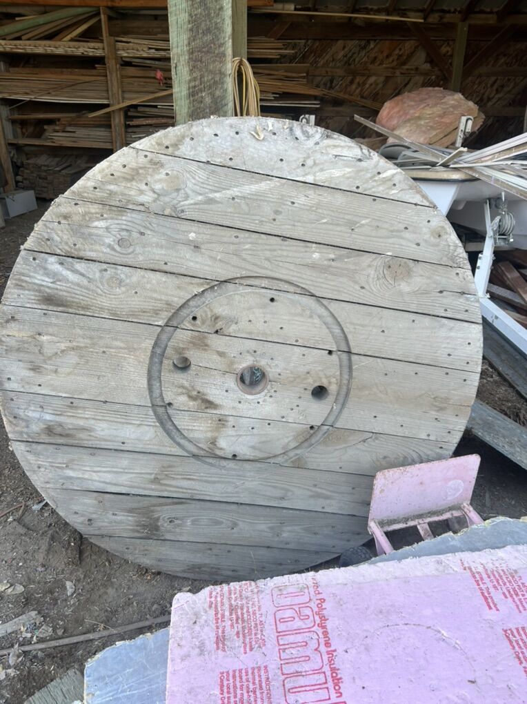 4.5 Feet Wooden Cable Drum Top
