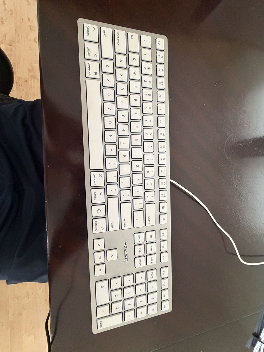 Cherry Mac-style Wired Keyboard - Silver with Full Number Pad