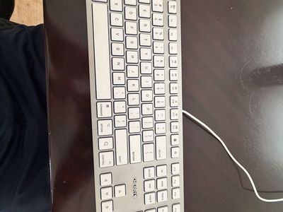 Cherry Mac-style Wired Keyboard - Silver with Full Number Pad