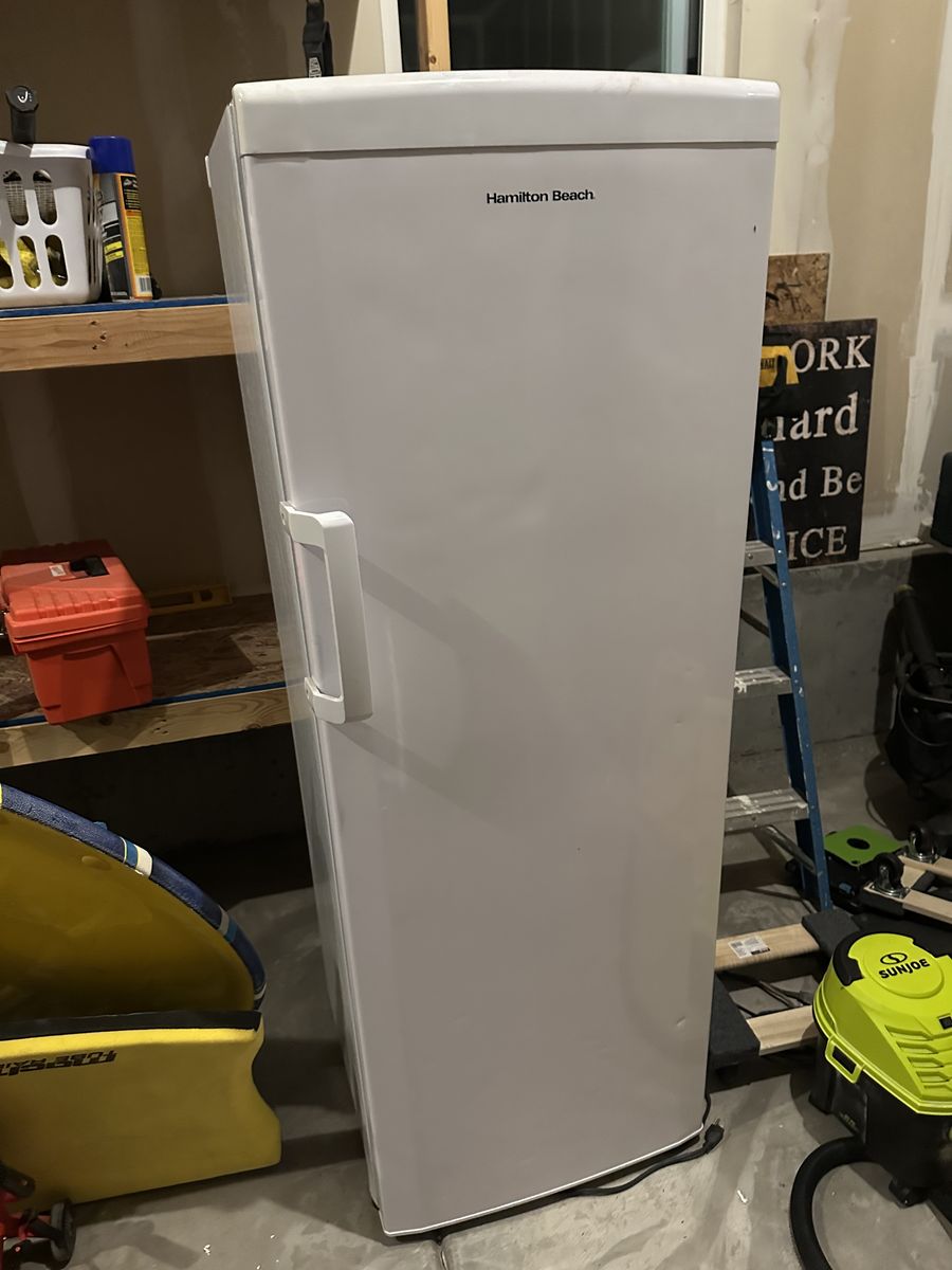 11 Cu Ft Upright Freezer