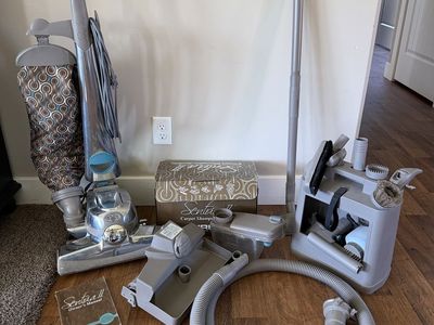 Kirby Sentria II Vacuum & Carpet Shampoo System + Attachments & Extra Bag