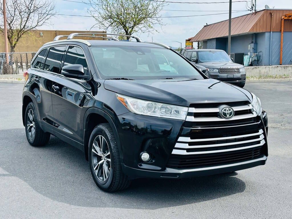 2017 Toyota Highlander LE Plus
