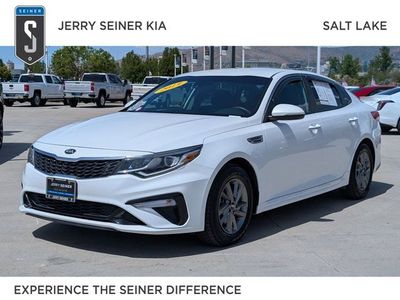 2022 Kia Carnival LX