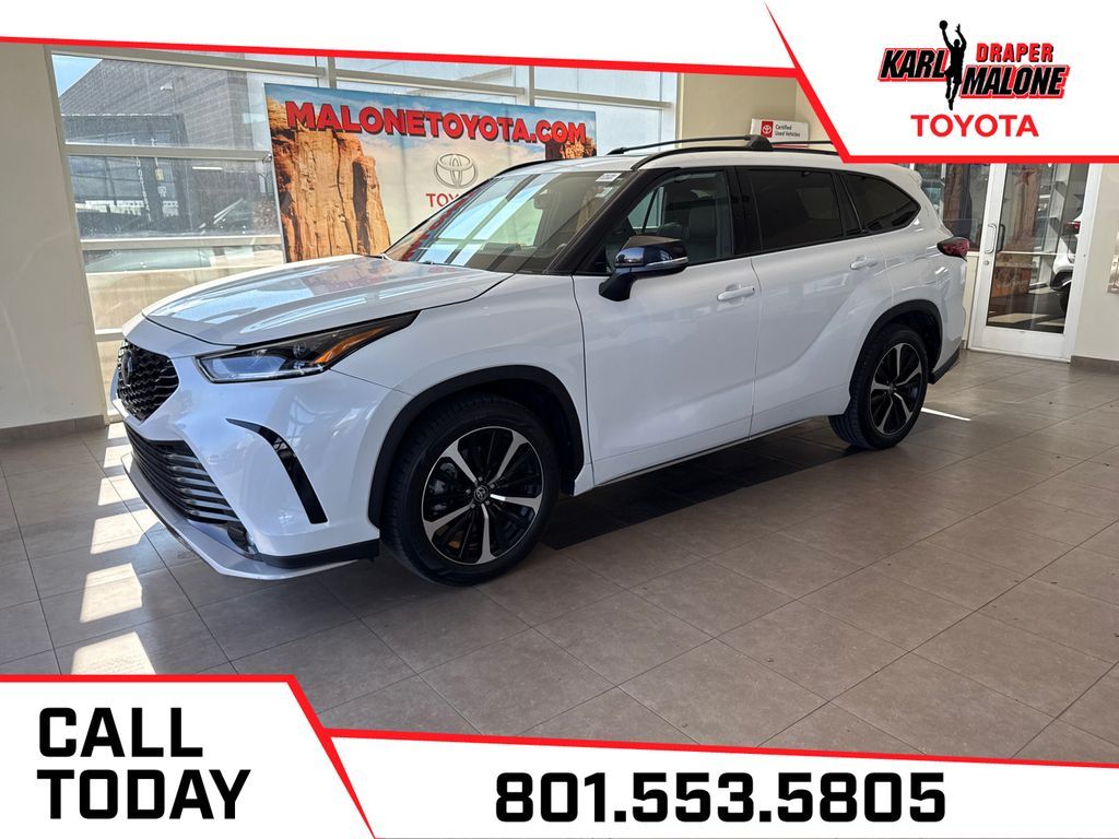 2022 Toyota Highlander XSE