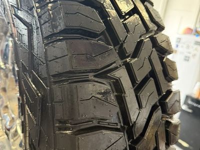 37x12.5R20