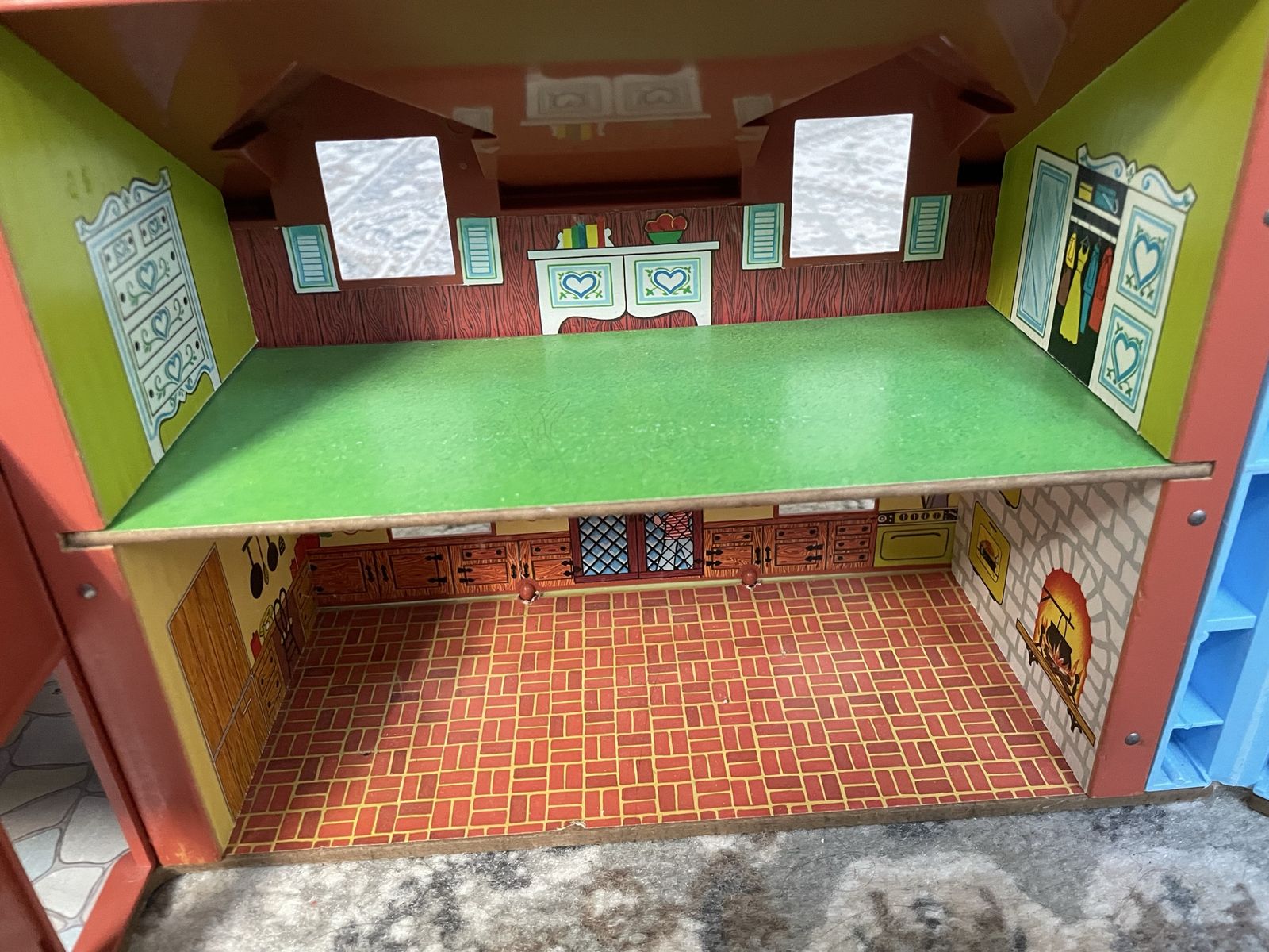 Main image 3