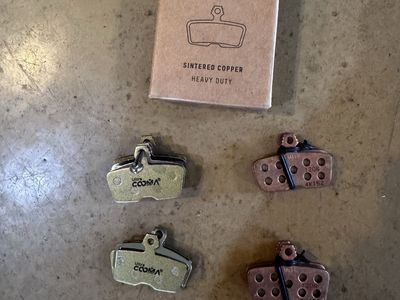 NEW - SRAM OEM Sintered brake pads - for Code brakes