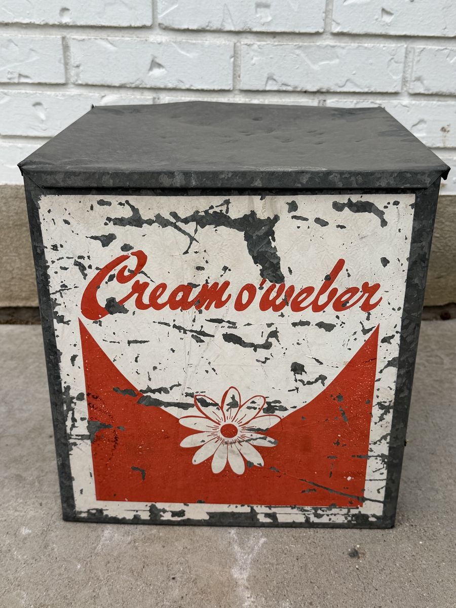 Vintage Cream O' Weber Galvanized Metal Milk Porch Box with Plastic Milk Jugs