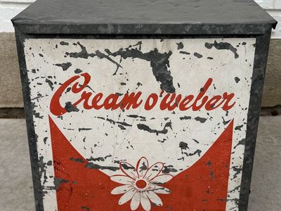 Vintage Cream O' Weber Galvanized Metal Milk Porch Box with Plastic Milk Jugs